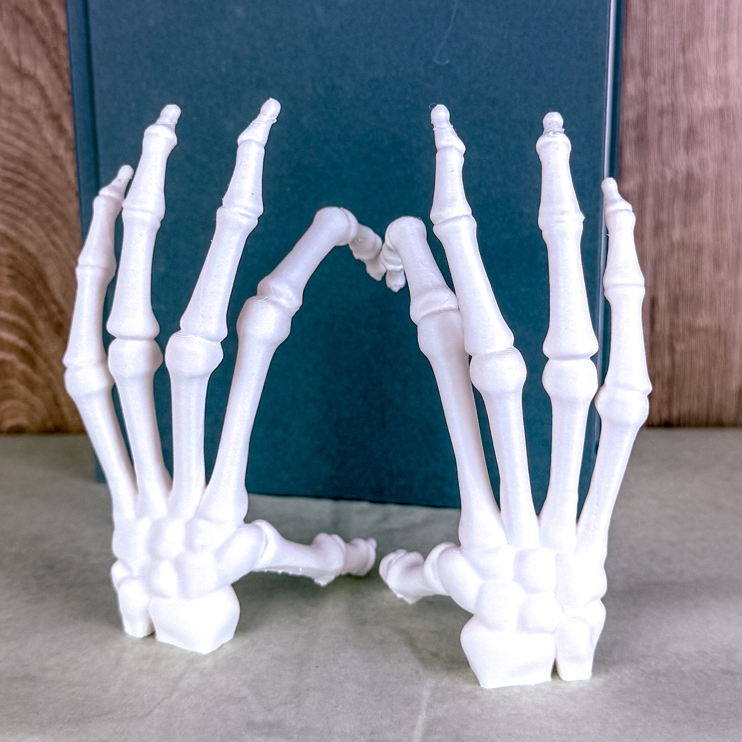 Skelett Hände Regaldeko - 2er Set